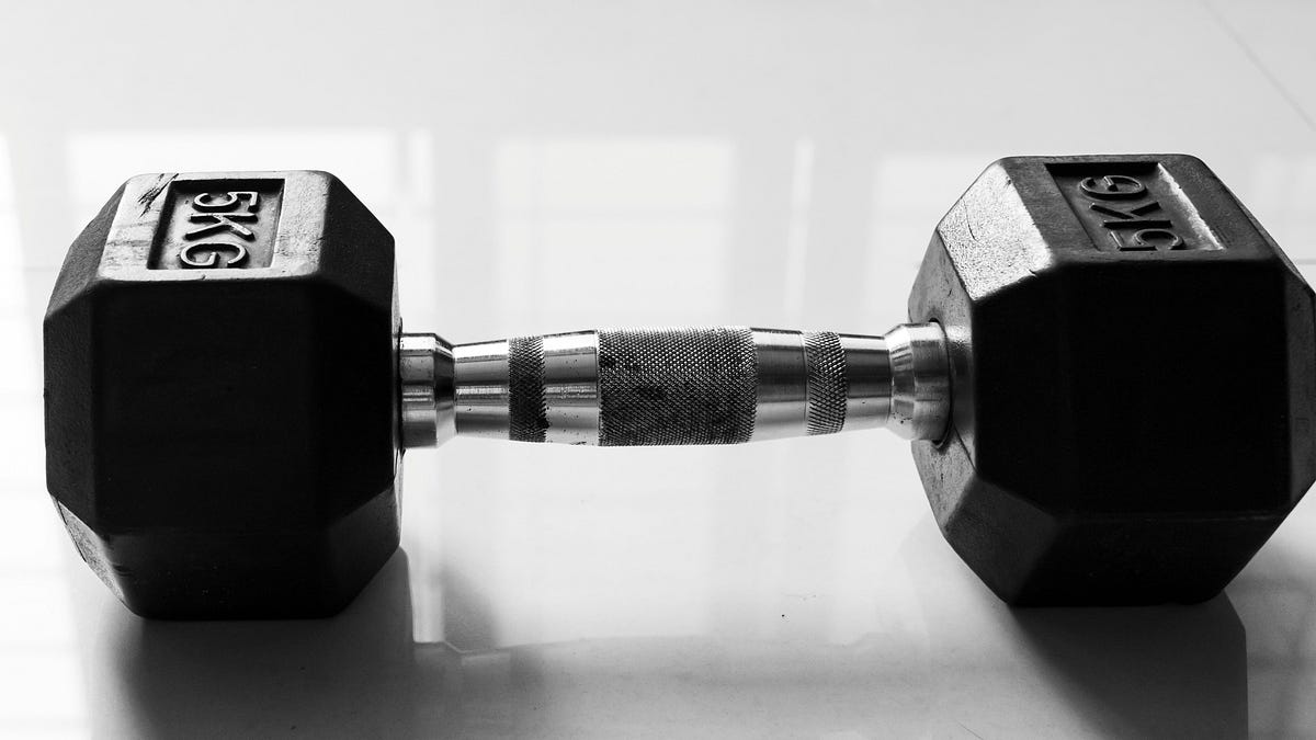 Barbell-Shaped Product Roles - Rich Mironov's Product Bytes