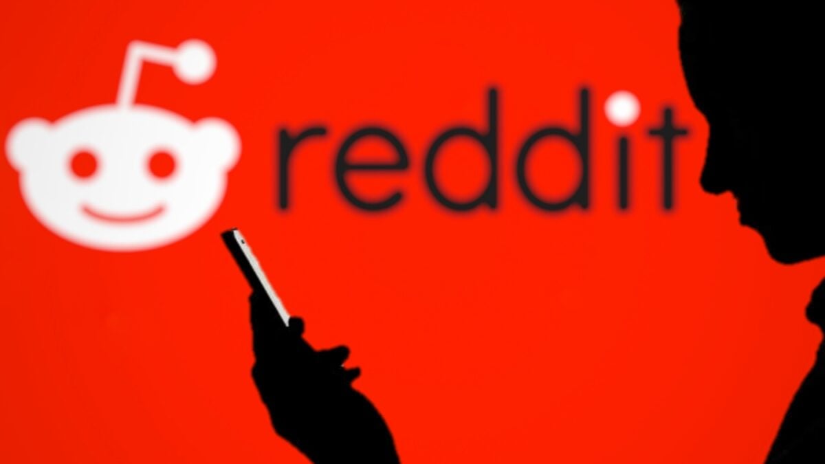 OpenAI Is Backing Away From Reddit as Reddit Tries to Become OpenAI?